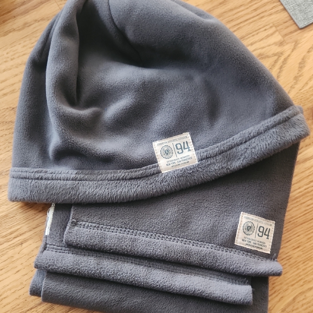 The Childrens Place Hat & Scarf Set Hat Size L/XL